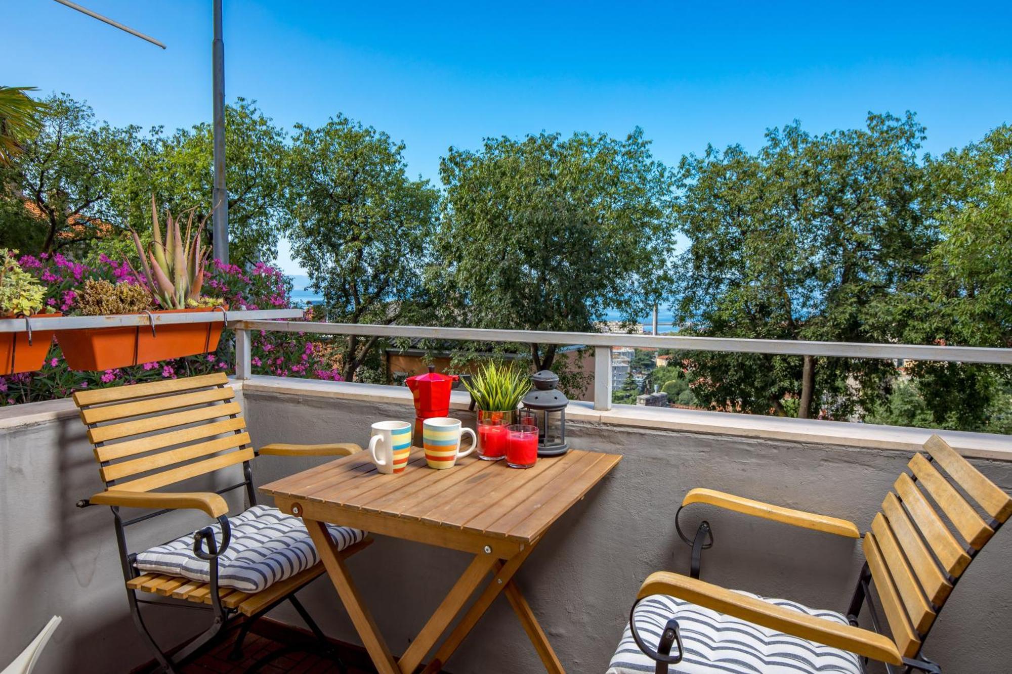 Apartment Tiziano-Belveder With Private Garage Rijeka Luaran gambar